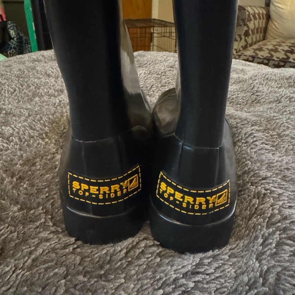 SPERRY Women’s Duck Float Black Rain Boots - Picture 7 of 13